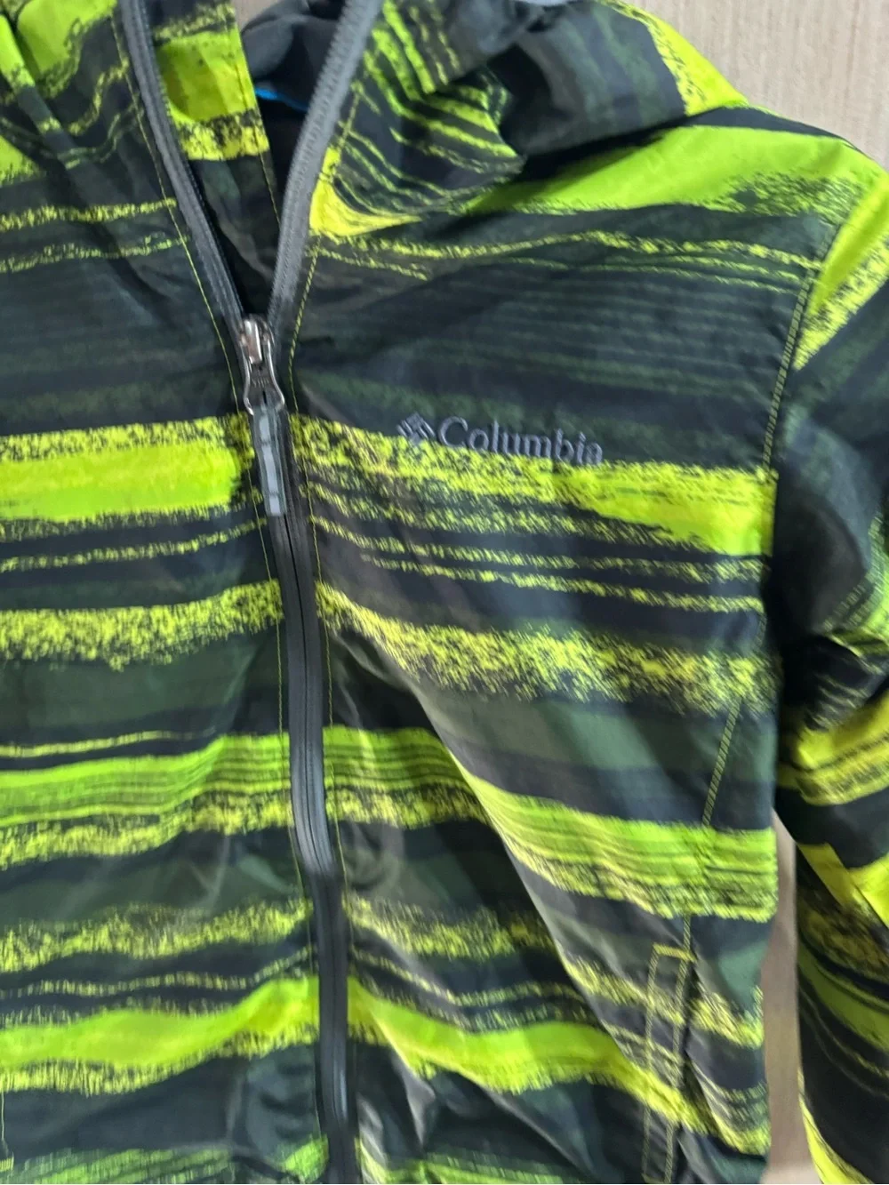 Kids Columbia Omni Shield Bright Yellow-Green Grey Striped Jacket Size Small